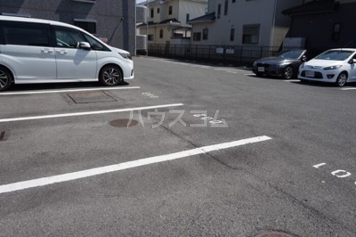 22/29 駐車場
