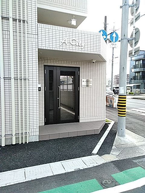 3/4 エントランス