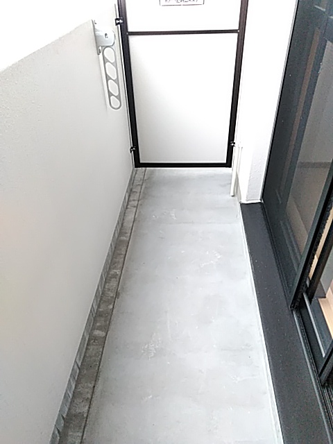 21/30 バルコニー