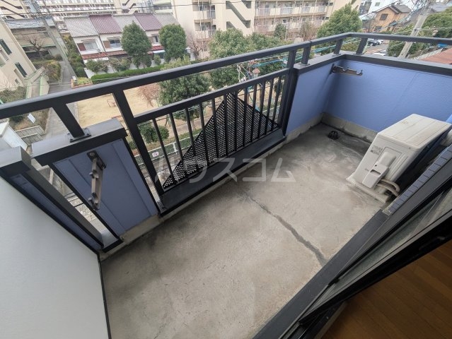 19/26 バルコニー