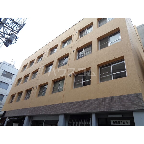 14/20 エントランス