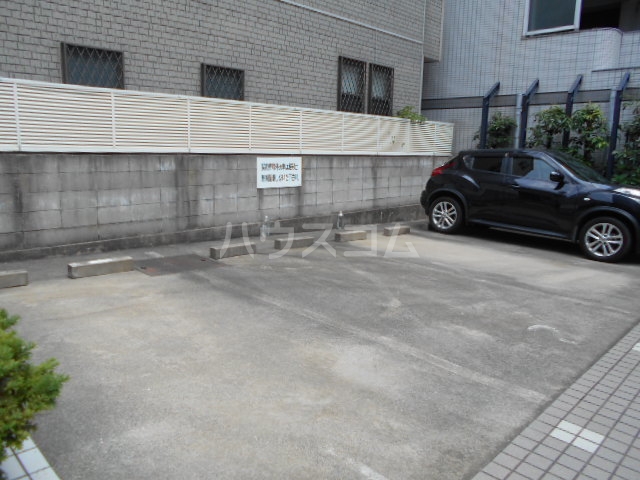 3/10 駐車場