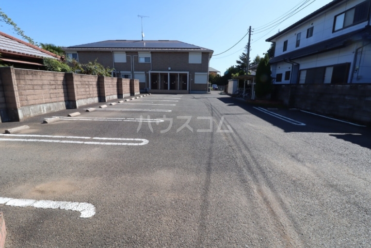 2/2 駐車場