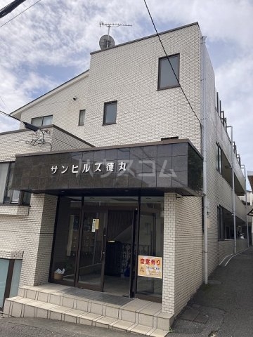 21/22 エントランス