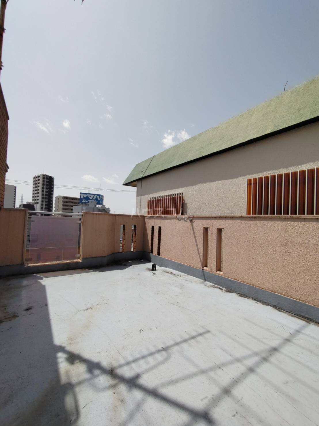 19/25 バルコニー