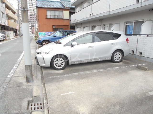 4/10 駐車場