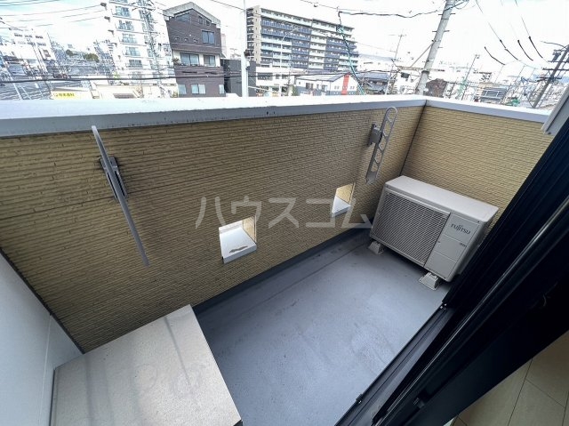 21/30 バルコニー