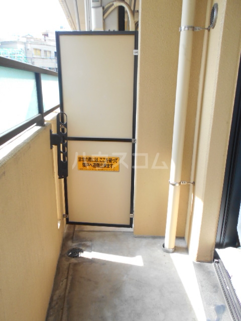 17/27 バルコニー