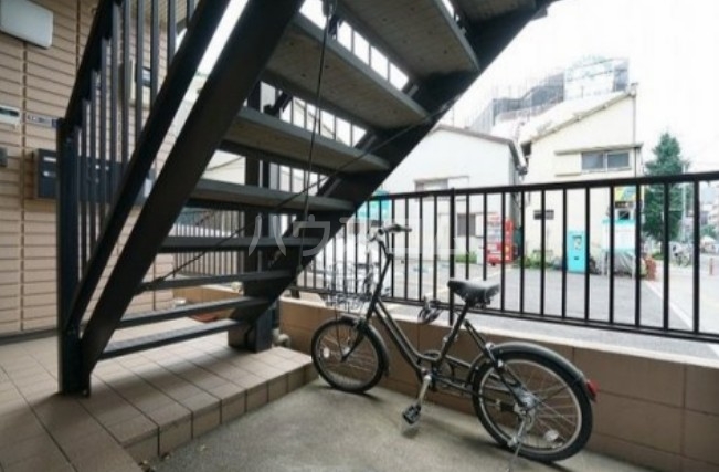 20/24 エントランス