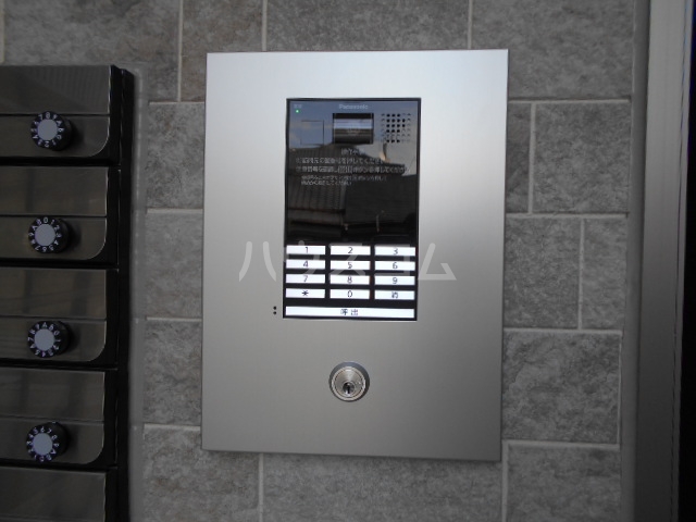 22/29 エントランス