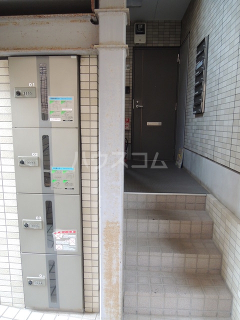 29/30 エントランス