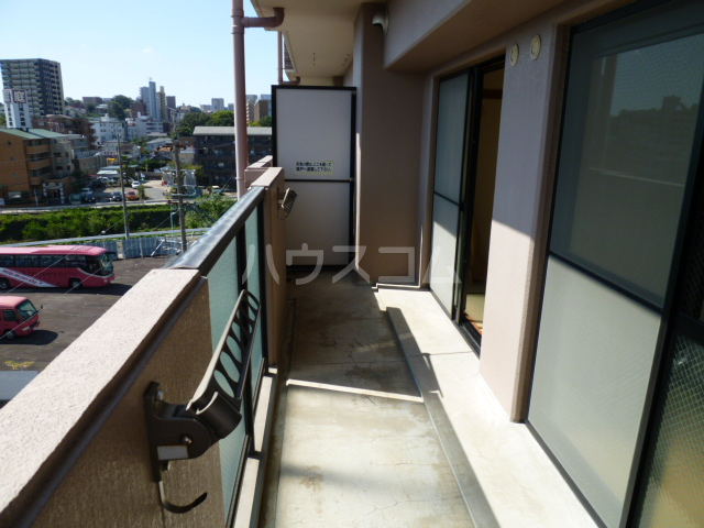 18/28 バルコニー