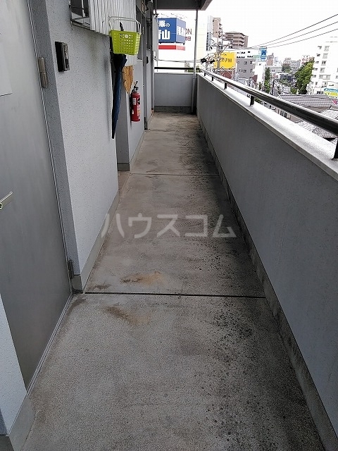 18/27 バルコニー