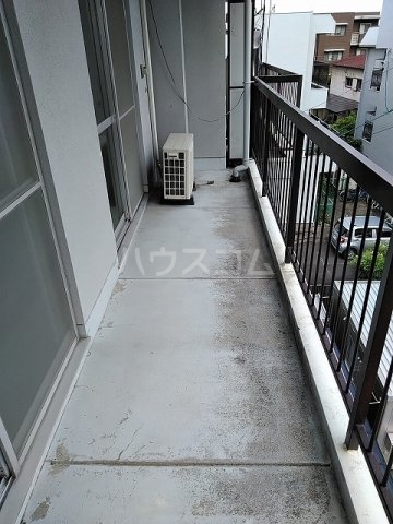 19/27 バルコニー