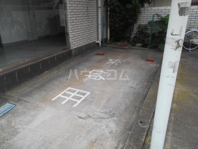 21/24 駐車場