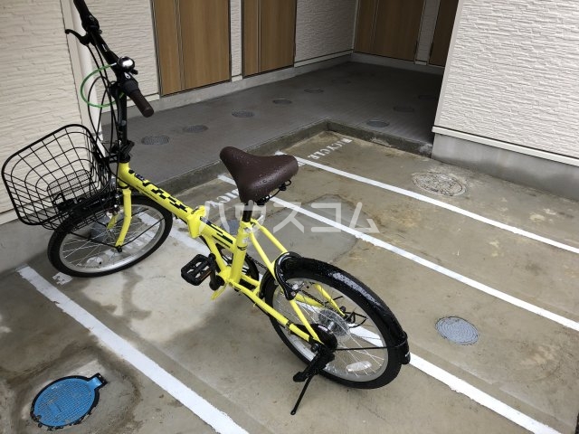 23/30 駐車場
