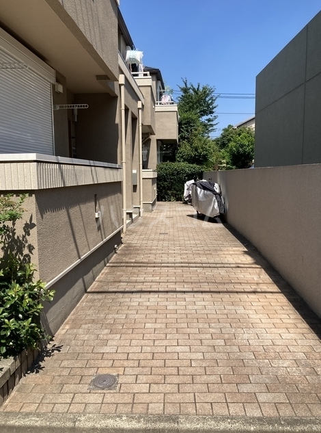 14/22 エントランス