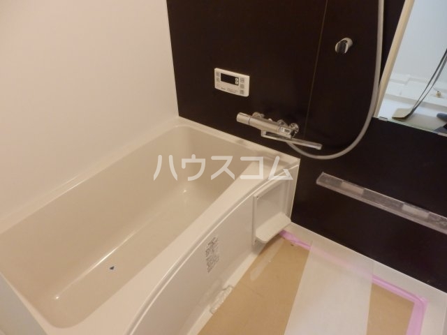 13/30 浴室