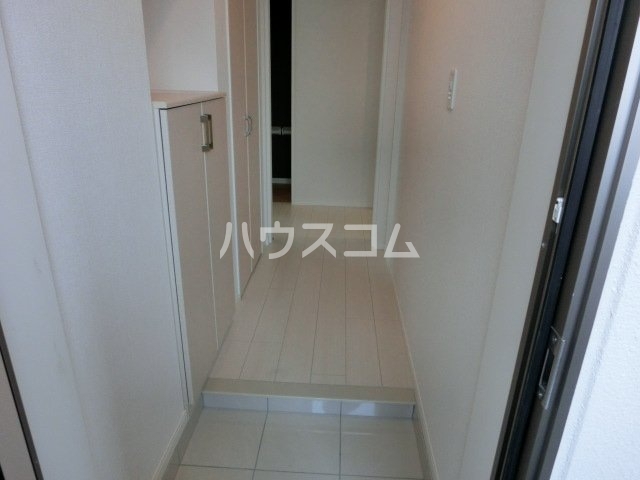 13/29 玄関