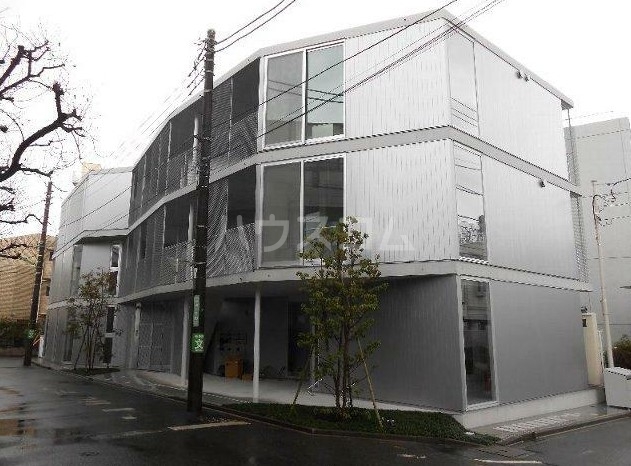 15/22 エントランス