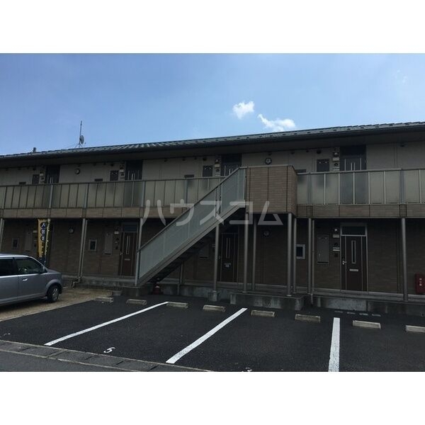 2/7 駐車場