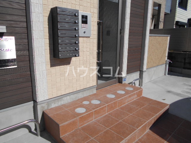 22/30 エントランス