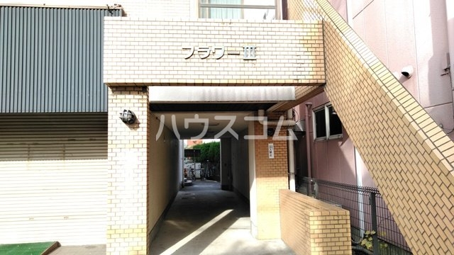 22/24 エントランス