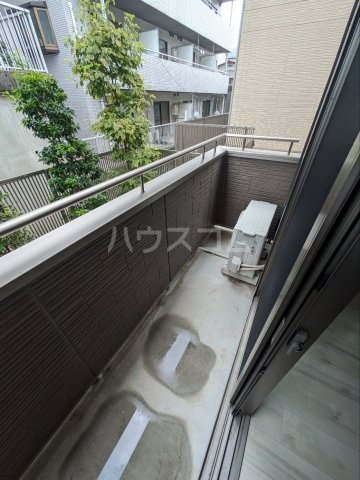 21/29 バルコニー