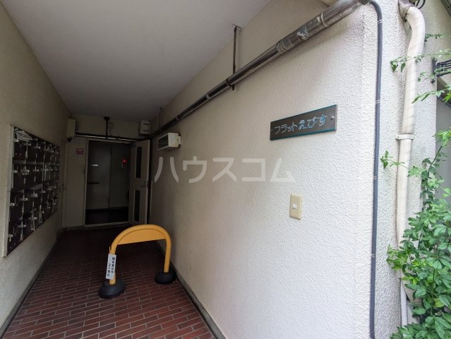 14/23 エントランス