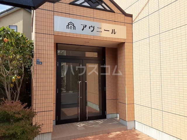 23/30 エントランス