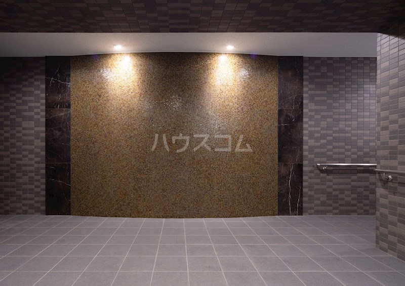 24/29 エントランス