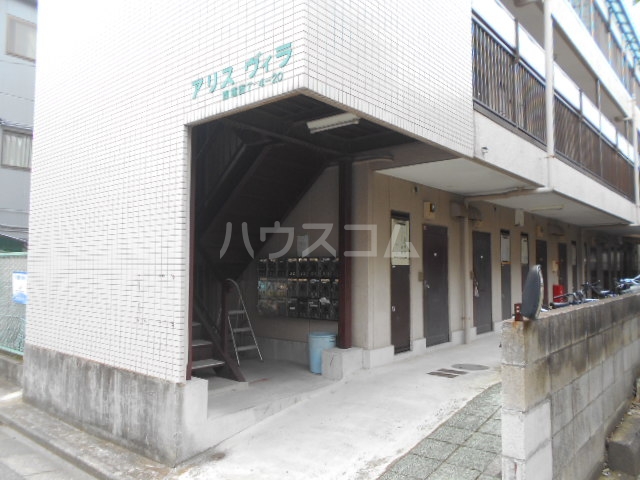 17/27 エントランス