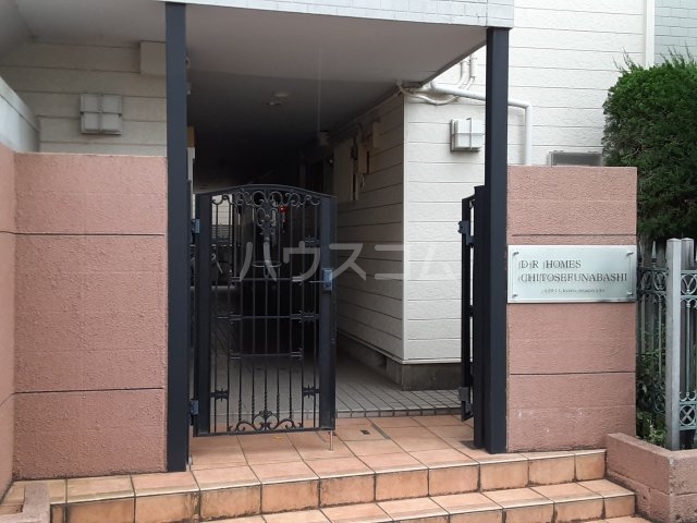 14/22 エントランス