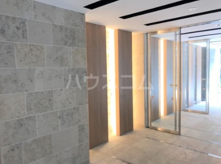 19/25 エントランス