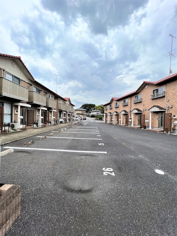 23/24 駐車場