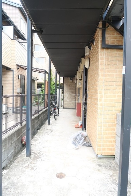 15/22 エントランス