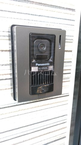 2/4 エントランス