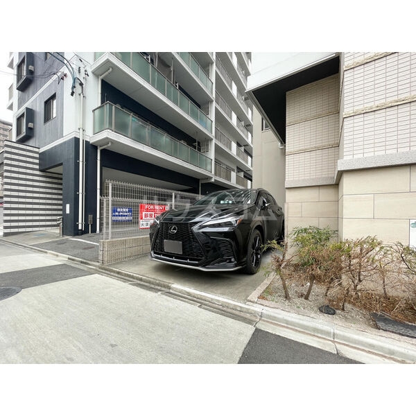 20/23 駐車場