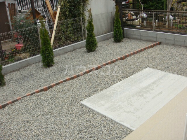 2/3 エントランス