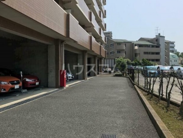 15/23 駐車場