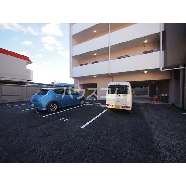 17/24 駐車場