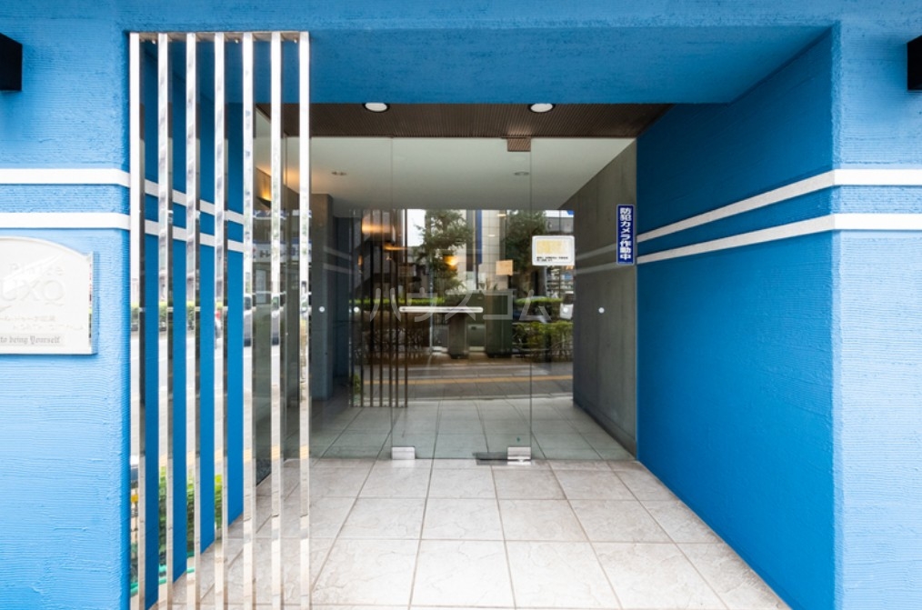 2/3 エントランス