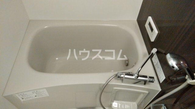 13/30 浴室