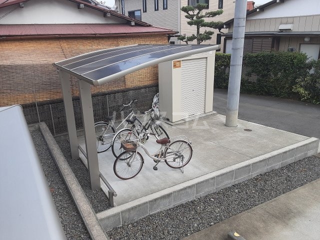 23/30 駐車場