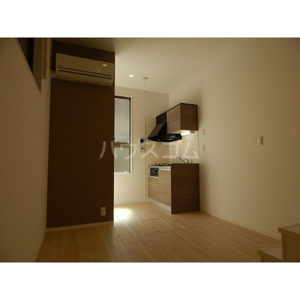 13/22 バルコニー