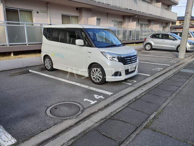 3/10 駐車場