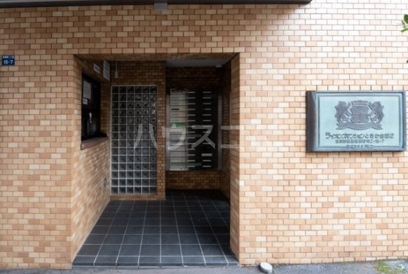 14/19 エントランス