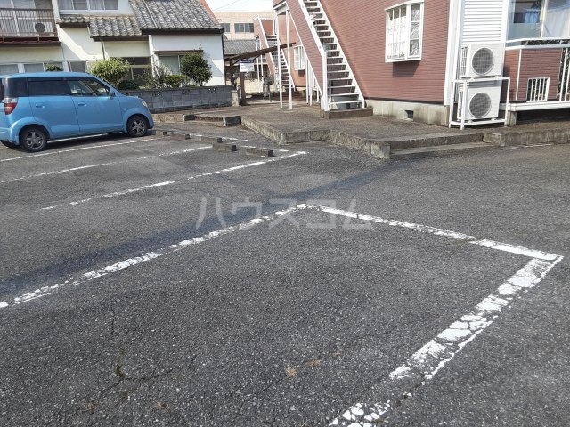 22/30 駐車場