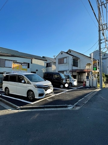 28/30 駐車場
