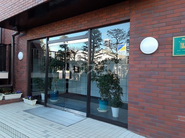 29/30 エントランス